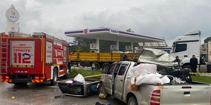 Samsun'da pikapla tır birbirine girdi! 1 kişi hayatını kaybetti 