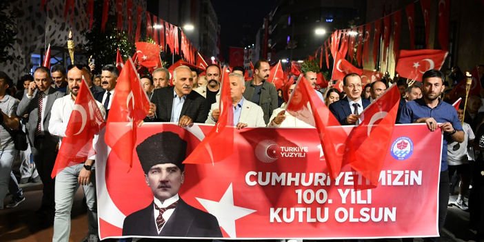 Cumhuriyet kutlamalarında Trabzon'dan renkli görüntüler 