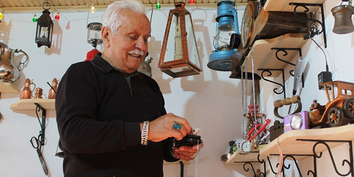 Bayburt'a döndü hasret sona erdi! Nostalji eşyalarını sergiliyor