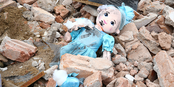 Giresun'da Gazze saldırılarına dikkat çekmek için enkaz oluşturuldu