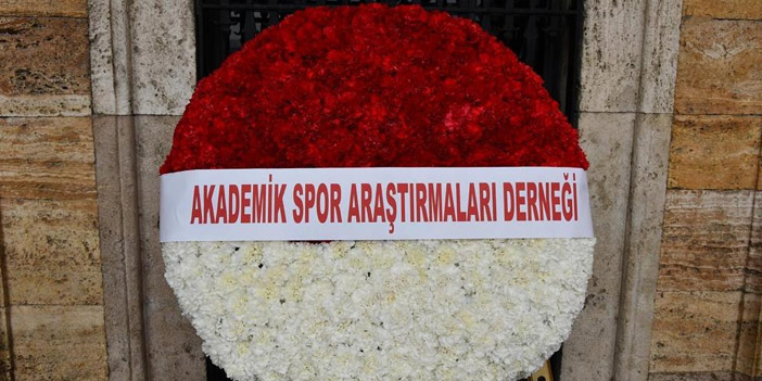 akademik-spor-arastirmalari-derneginden-anitkabir-ziyareti3.jpg
