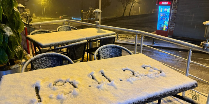 İstanbul'da beklenen kar yağışı başladı!