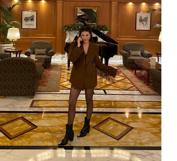 Kıvanç Tatlıtuğ'dan eşi Başak Dizer'in paylaşımına romantik yorum