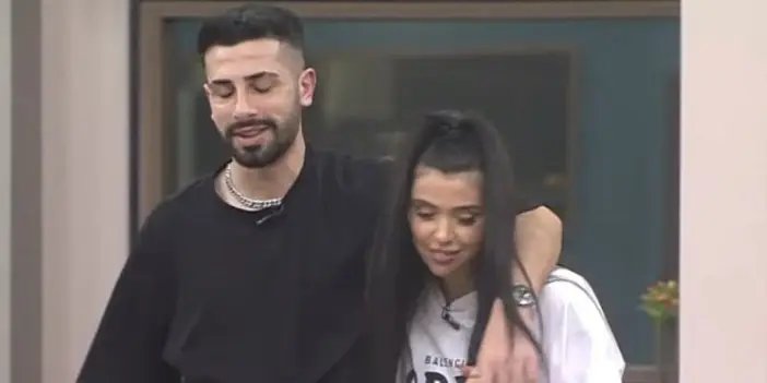 Eleme gecesinin yaşandığı tanıtımda Elif'in gözyaşları herkesi etkiledi!