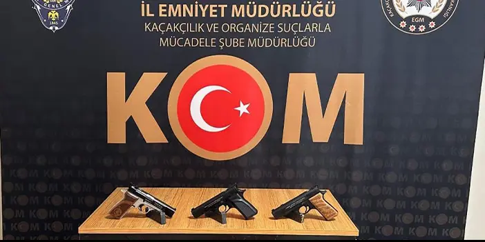 Rize'de kaçakçılık operasyonu! 17 ruhsatsız tabanca yakalandı