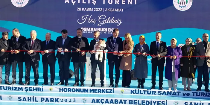 Akçaabat Sahil Parkı törenle açıldı