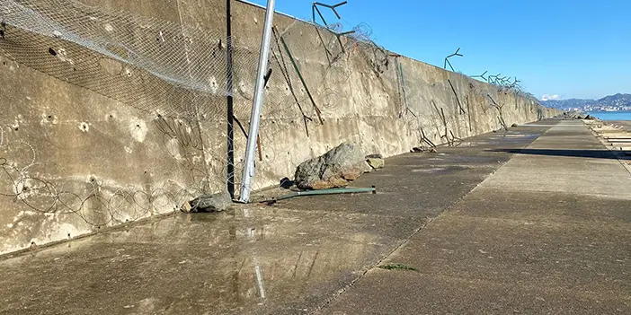 Trabzon'da askerlerin konakladığı konteynerler devrilmişti! İşte tahribat görüntüleri