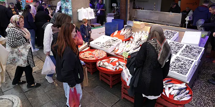 Doğu Karadeniz'de balıkçılar havaların soğumasını bekliyor!