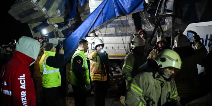 Kuzey Marmara'da yolcu otobüsüyle tır çarpıştı! 1 ölü, 31 yaralı