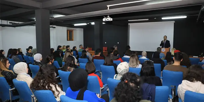 Başkan Ekim gençlerle bir araya geldi! Kültür ve sanat konuşuldu