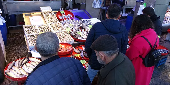 2024'ün ilk gününde Trabzon'da hamsi fiyatlarında düşüş!