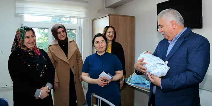 Trabzon'da 2024 yılının ilk bebeklerinin sevinci!