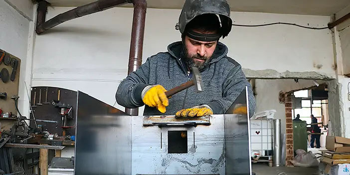 Bayburtlu aile 4 kuşaktır soba üretiyor