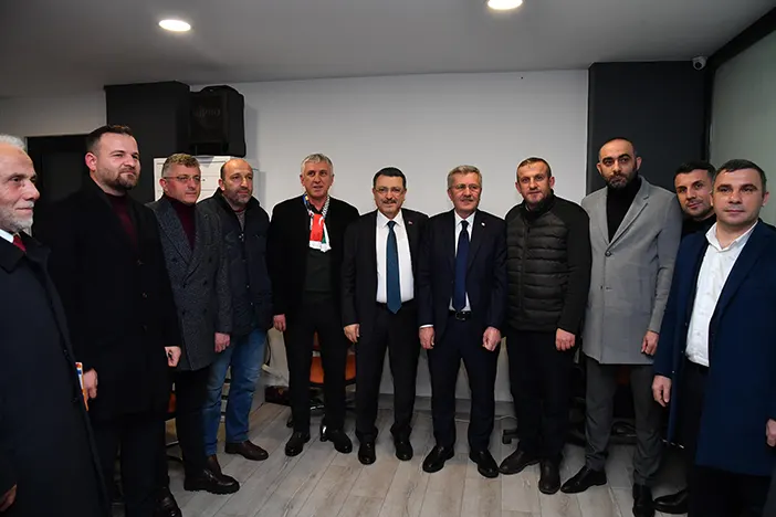 ak-parti-trabzon-buyuksehir-belediye-baskan-adayi-ahmet-metin-genc-11.webp