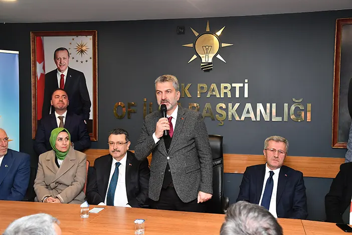 ak-parti-trabzon-buyuksehir-belediye-baskan-adayi-ahmet-metin-genc-15.webp