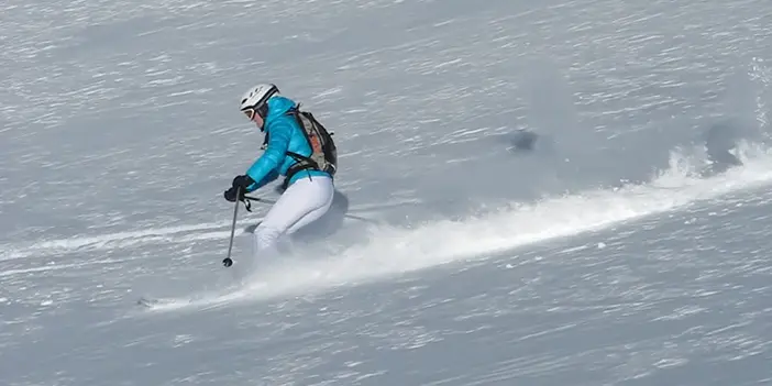 Kaçkar Dağları'nda 'Heliski' heyecanı sürüyor