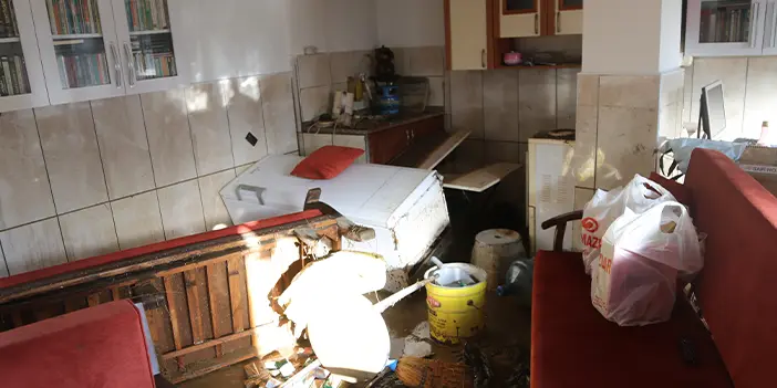 Artvin'de caminin içinde mahsur kalan cemaat o anları anlattı