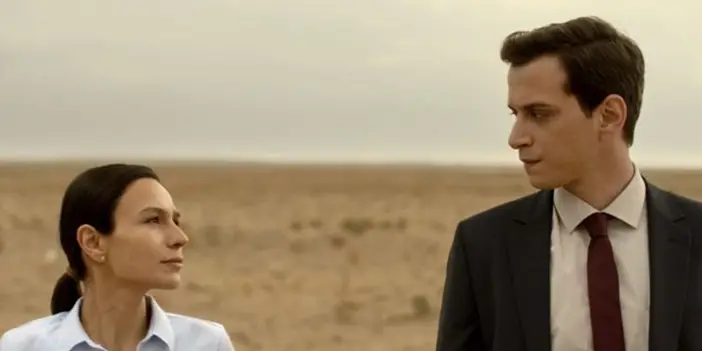 "Kurak Günler" Savcı Emre kimdir?