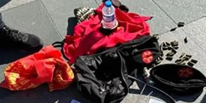 Adliyeye saldırmışlardı! İşte teröristlerin çantalarından çıkanlar 