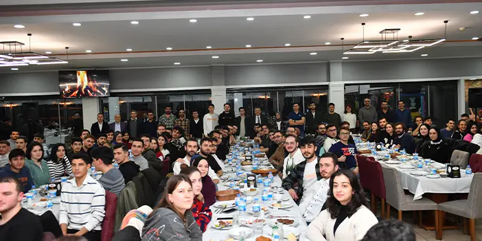 Başkan Genç, KTÜ Uzay Kulüpleri öğrencileriyle bir araya geldi