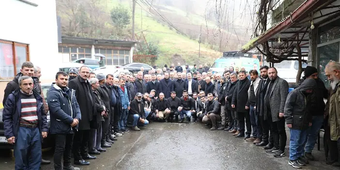 Başkan Ekim sahadan geri gelmiyor! "Samimiyet ve tevazuyla hemşehrilerimizin yanındayız" 