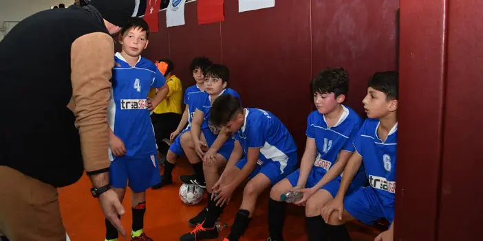 Trabzon'da ortaokullar arası futsal turnuvası başladı! 