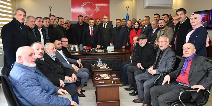 AK Parti Trabzon Büyükşehir Belediye Başkan adayı Genç'e Fırıncılar Odası'ndan destek