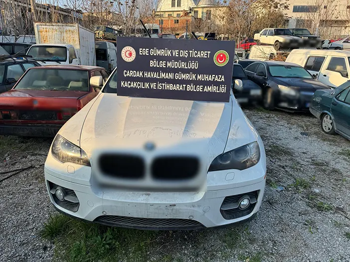 trabzon-dahil-4-ilde-operasyon-7-luks-otomobile-el-konuldu.webp