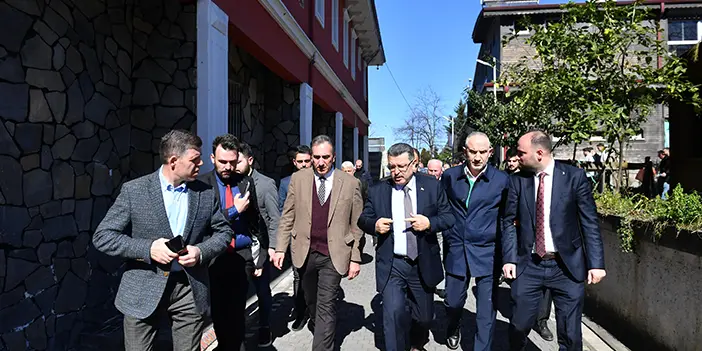 Başkan Genç Sürmene'de ziyaretlerde bulundu! "Hizmet yolculuğuna başlayacağız"