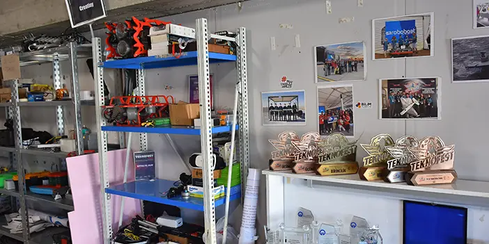 Trabzon'da üniversite öğrencileri tasarladıkları roketle ABD'de yarışacak