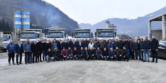 Başkan Genç, Ortahisar Belediyesi çalışanlarıyla vedalaştı! "Emeğinizin karşılığını almanız için gayret ettim"