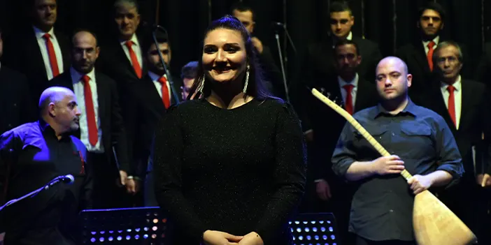 trabzon-saglik-calisanlarindan-konser-4.webp