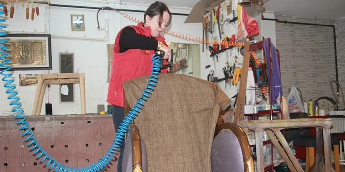 'Saliha Usta'nın yaptığı mobilyalar yurt dışından talep görüyor