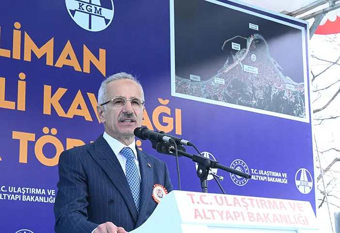 bakan-abdulkadir-uraloglu-acikladi-hizli-tren-karadenize-geliyor.webp