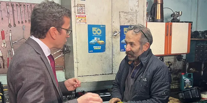 Beşikdüzü Belediye Başkan Adayı Ali Öztürk sıkılmadık el bırakmıyor