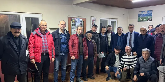 Beşikdüzü Belediye Başkan Adayı Ali Öztürk sıkılmadık el bırakmıyor