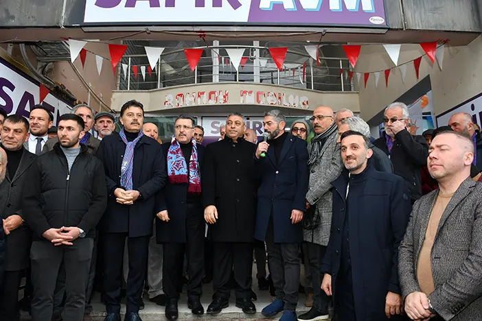 trabzon-buyuksehir-belediye-baskan-adayi-gencten-cukurcayira-spor-sahasi-ve-lise-sozu.webp