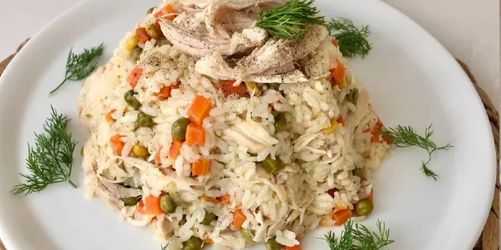 tavuklu-sebzeli-pilav.webp