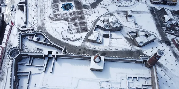 Kar yağışı ile soğuk hava etkili oldu! 3 il karla kaplandı