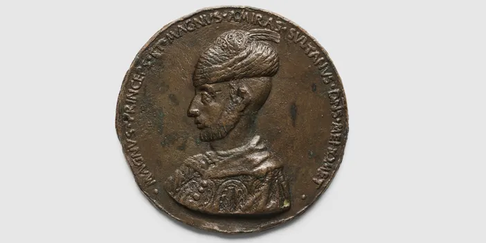 fatih-sultan-mehmetin-genclik-donemine-ait-nadir-madalyon-milyonlarca-sterline-acik-artirmada.webp