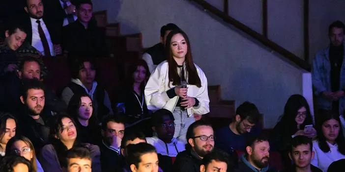 Başkan Genç öğrencilerle buluştu! "Doğalgaz ve su faturalarına destek olacağız"