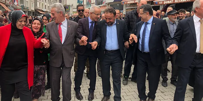 Bakan Uraloğlu Trabzon’da! "İnşallah sandıkları patlatacağız"
