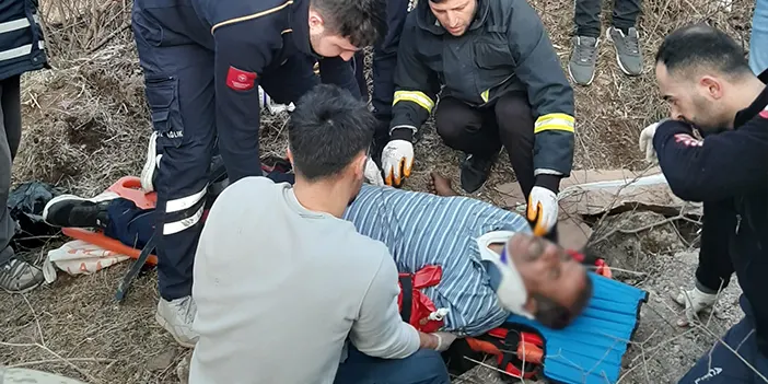 Bölgemizde yolcu minibüsü uçuruma yuvarlandı! 7 kişi yaralandı