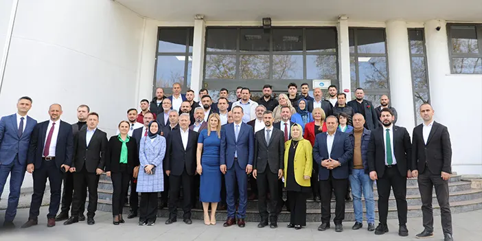 Akçaabat'ta Başkan Ekim mazbatasını aldı