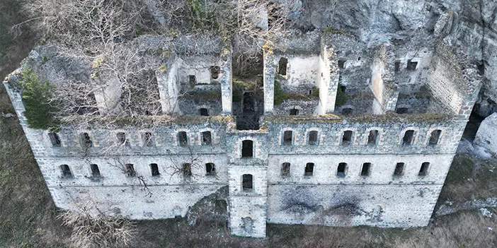 Trabzon'daki tarihi Vazelon Manastırı ziyaretçi ağırlayamıyor! Doğru düzgün yolu yok