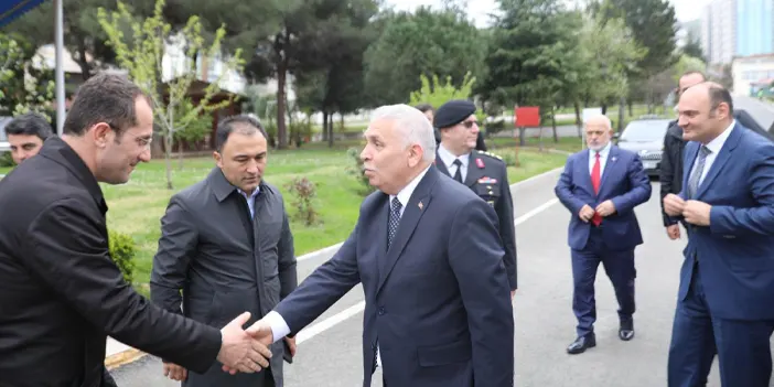 Başkan Ekim emniyet mensuplarının bayramını kutladı