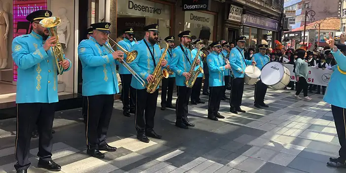 Trabzon’da ‘Turizm Haftası’ yürüyüşü