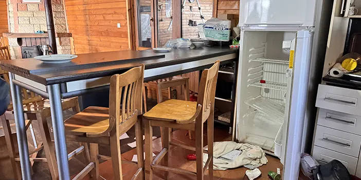 Artvin'de kayak merkezindeki 7 yapıya ayılar zarar verdi