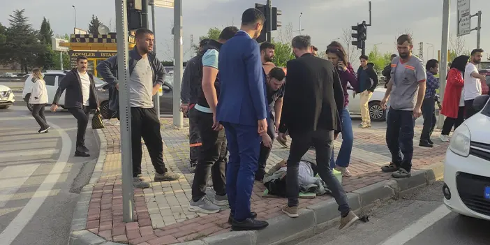 Bursa'da facianın eşiğinden dönüldü! Tır refüje devrildi