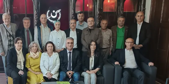 Trabzon’da Yeni Yüzyıl Düşünce Derneği’nden basın açıklaması! "Trabzon jeopolitik olarak çok önemli"